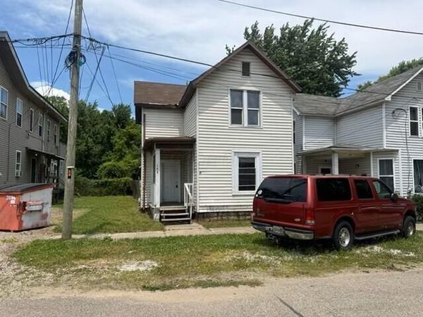148 E Church Street , Newark, OH 43055