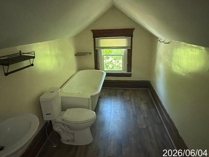148 E Church Street , Newark, OH 43055 Photo 11