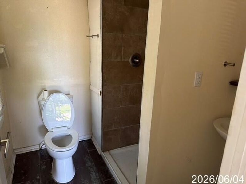 148 E Church Street , Newark, OH 43055 Photo 5