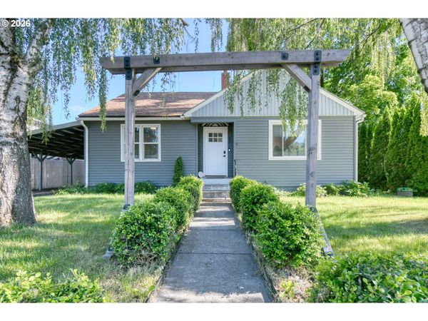 424 E DARWIN ST, Athena, OR 97813