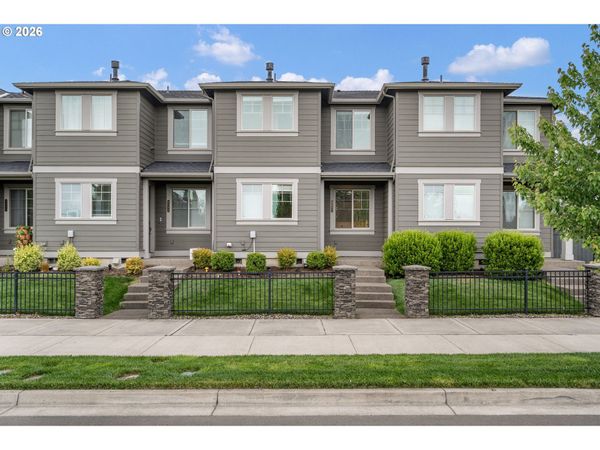 8051 SE VERMONT ST, Hillsboro, OR 97123