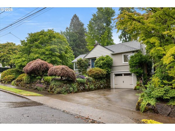 8108 SW 9TH AVE, Portland, OR 97219