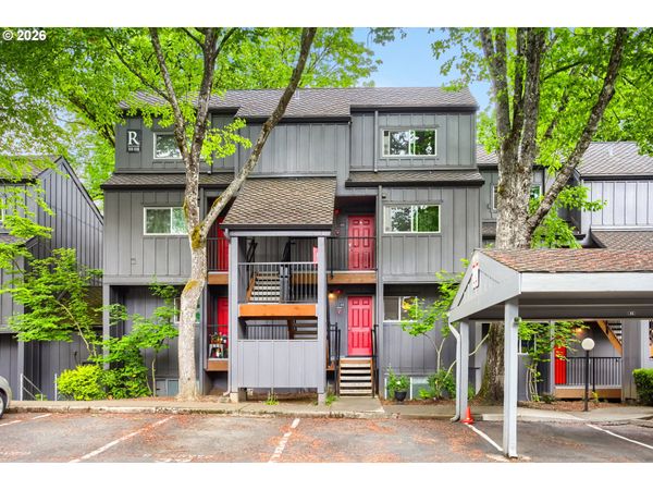 4 TOUCHSTONE, Unit 111, Lake Oswego, OR 97035