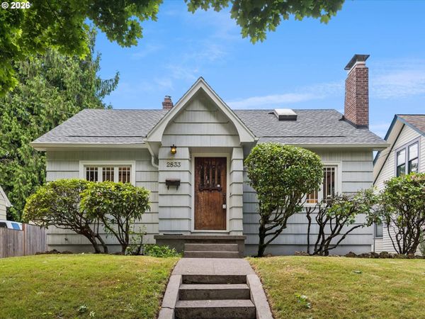 2833 NE 12TH AVE, Portland, OR 97212