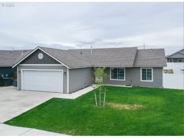 272 RENEE AVE, Umatilla, OR 97882