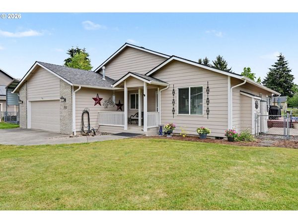 762 3RD ST, Lyons, OR 97358