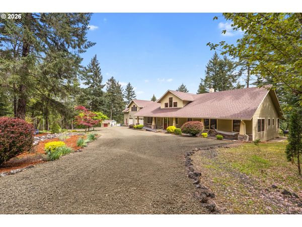 563 LILLIAN LN, Roseburg, OR 97471