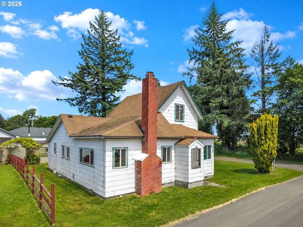 1205 2ND AVE, Hammond, OR 97121