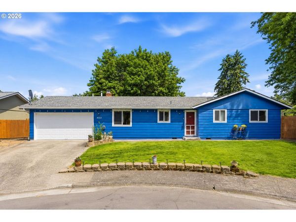 4552 PRINCE NE CT, Salem, OR 97305