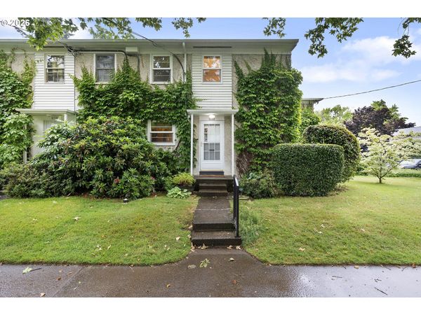 6810 NE HANCOCK ST, Portland, OR 97213