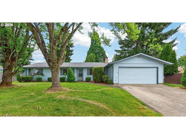 127 NW 19TH ST, McMinnville, OR 97128