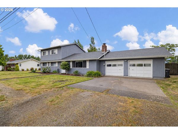 430 N 6TH ST, Harrisburg, OR 97446