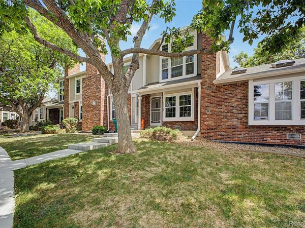 18274 E Arizona Avenue, Unit B, Aurora, CO 80017