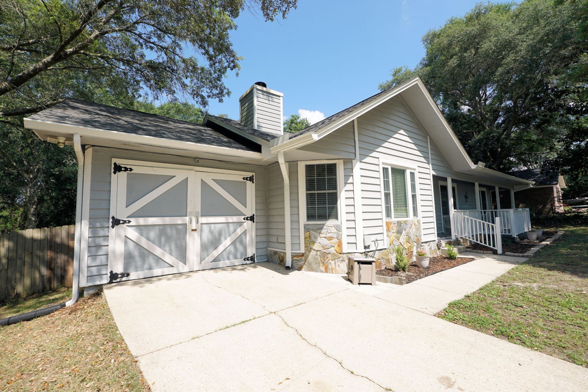 309 Ashley Drive, Crestview, FL 32536 Main Photo