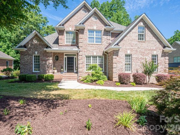 4017 Foxes Trail, Cramerton, NC 28032