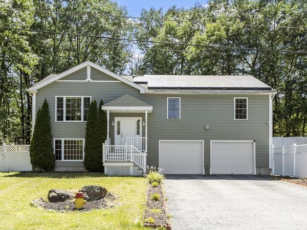 22 Columbia Ave, Fitchburg, MA 01420
