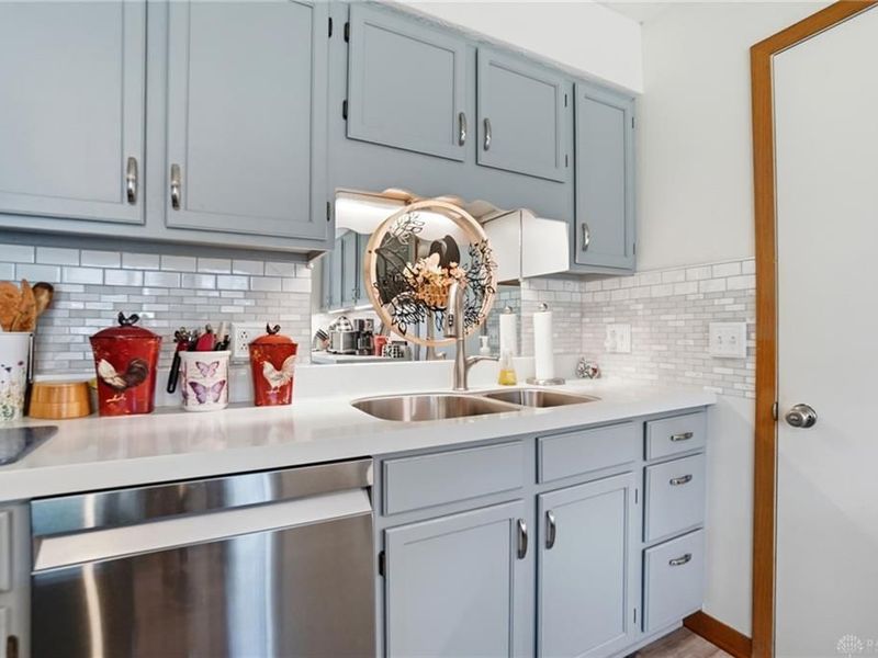 1043 Armsgate Road, Springfield, OH 45503 Photo 14