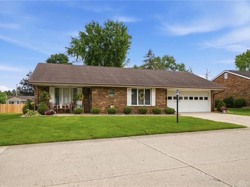 1043 Armsgate Road, Springfield, OH 45503 Photo 3