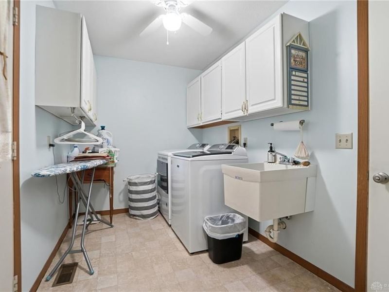 1043 Armsgate Road, Springfield, OH 45503 Photo 34