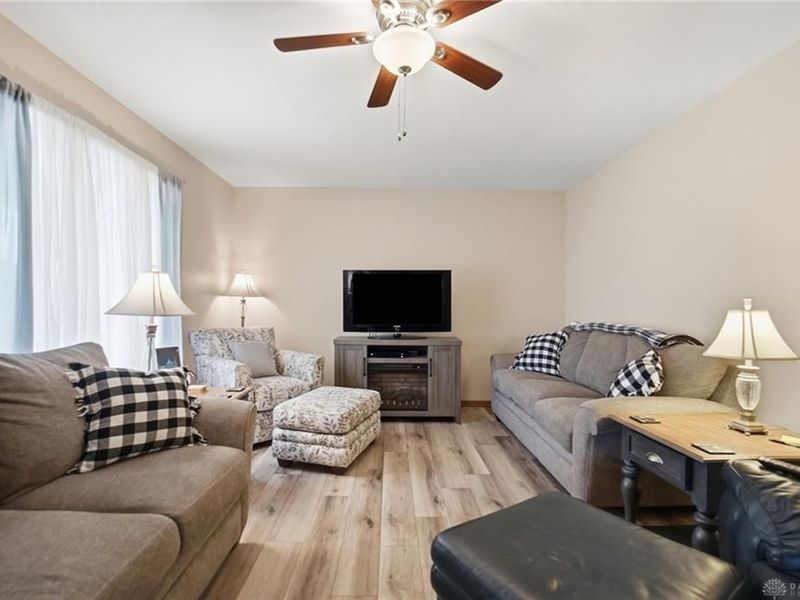 1043 Armsgate Road, Springfield, OH 45503 Photo 9