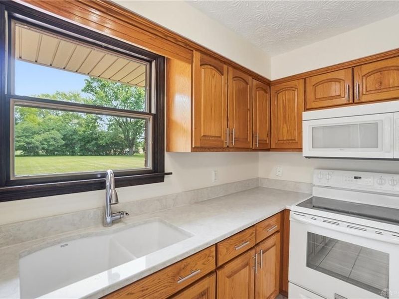 7655 Windham Road, Bethel Township, OH 45371 Photo 21