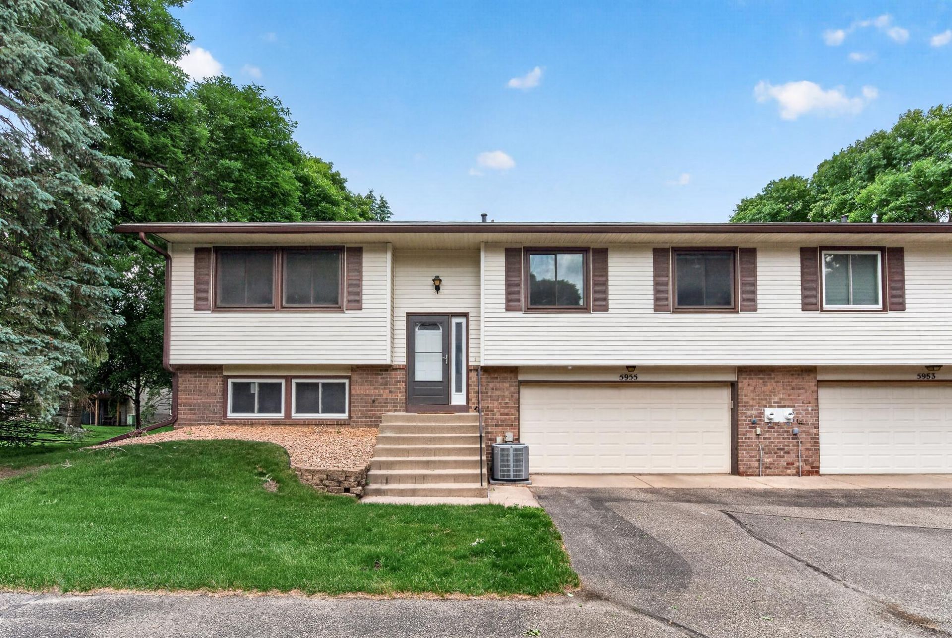 5955 Fernwood Street , Shoreview, MN 55126
