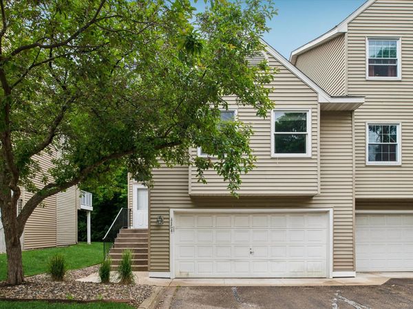 4154 Meadowlark Way, Eagan, MN 55122