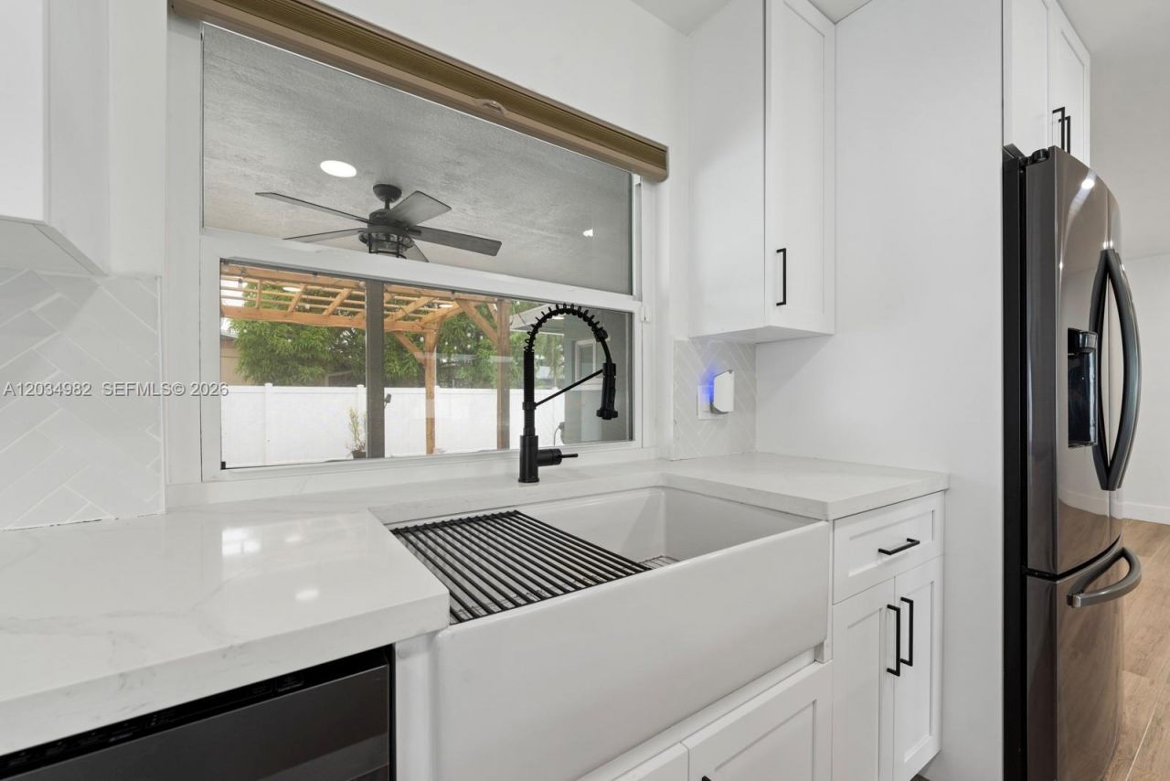 8951 NW 21st St , Pembroke Pines, FL 33024 Photo
