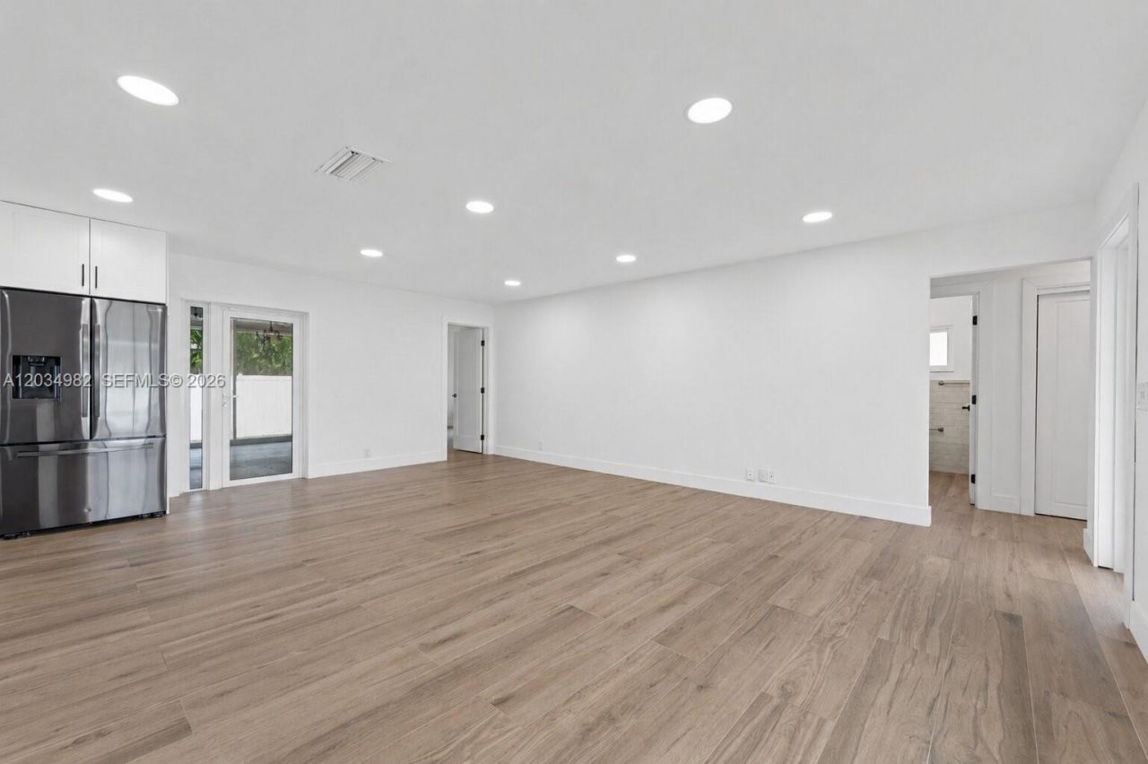 8951 NW 21st St , Pembroke Pines, FL 33024 Photo
