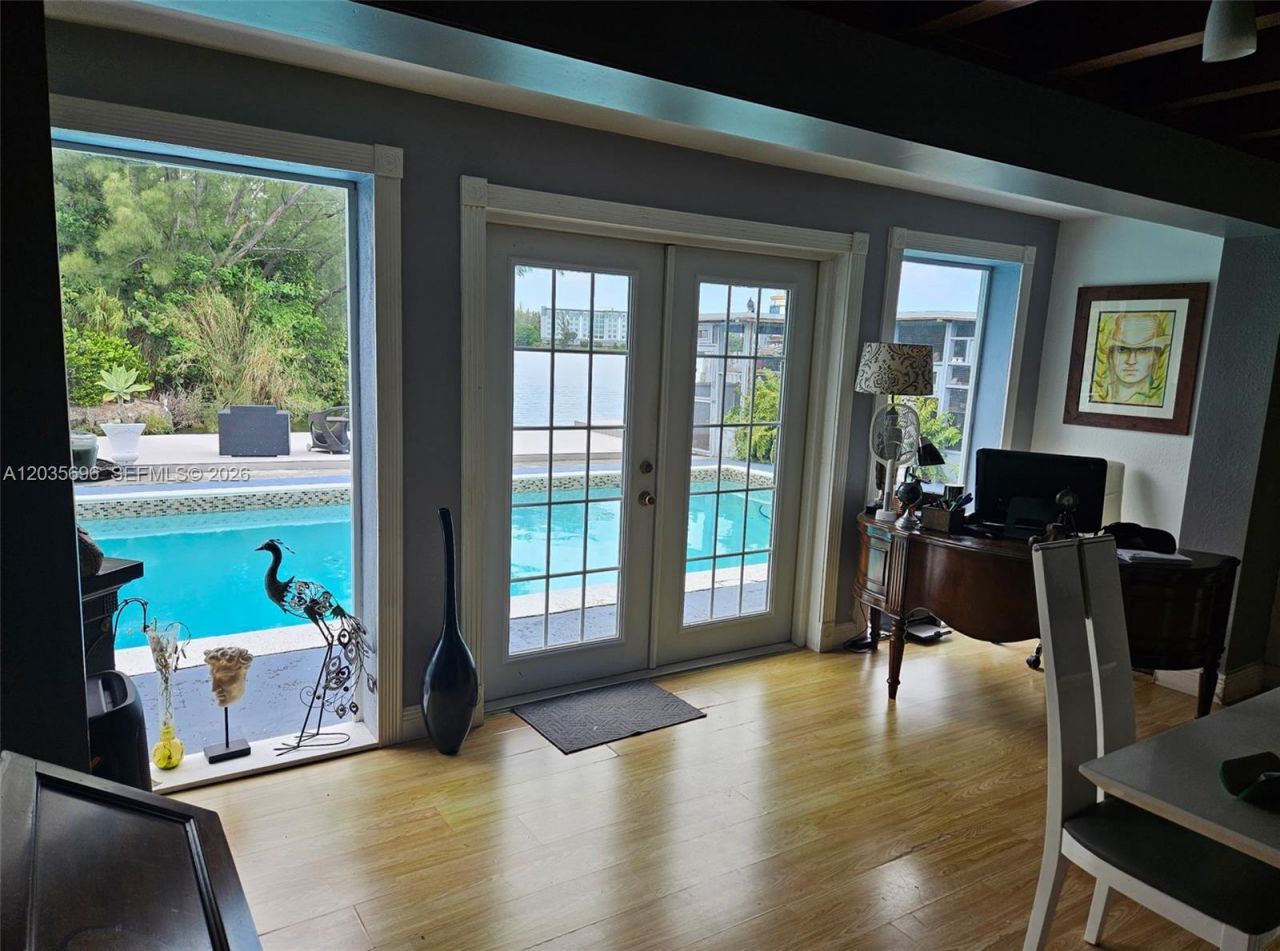 6895 Tamiami Canal Rd , Miami, FL 33126 Photo
