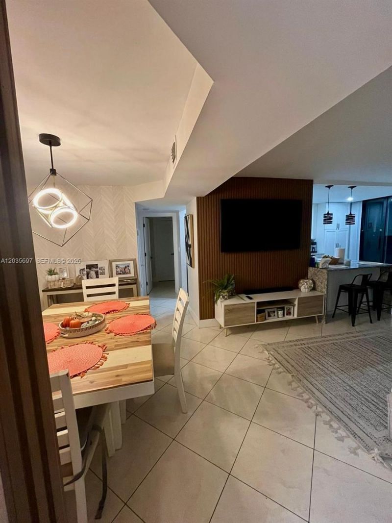 3450 Blue Lake Dr , Unit 107, Pompano Beach, FL 33064 Photo