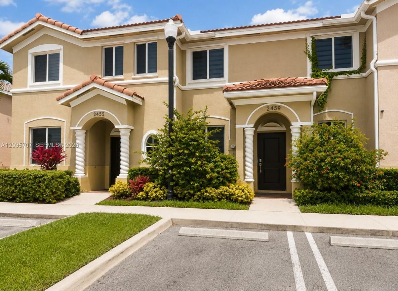 2459 SE 10th St, Unit 2459, Homestead, FL 33035 Photo