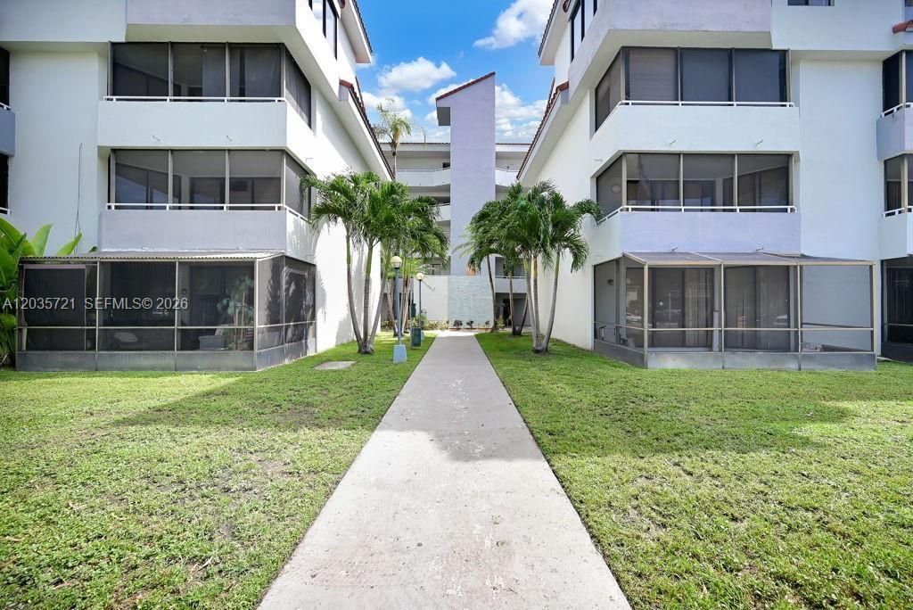 8255 SW 152nd Ave , Unit E-312, Miami, FL 33193 Photo