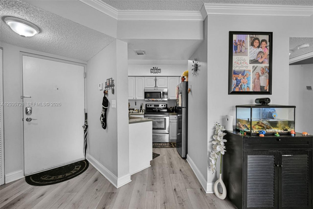 8255 SW 152nd Ave , Unit E-312, Miami, FL 33193 Photo