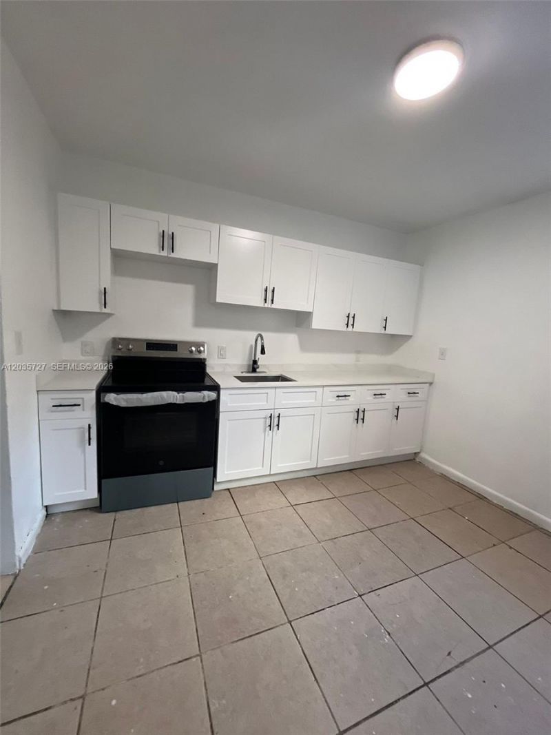 6345 N Miami Ave, Unit FRONT, Miami, FL 33150 Photo
