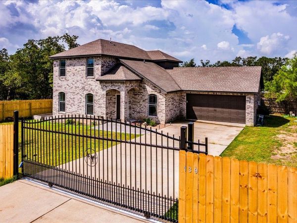 139 Fleetway DR, Bastrop, TX 78602