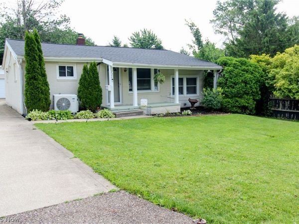 720 Emerson Avenue NW, North Canton, OH 44720