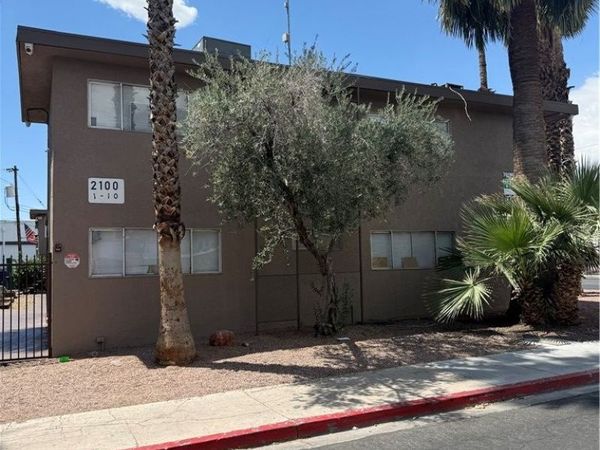 2100 Sunrise Avenue, Unit 4, Las Vegas, NV 89101