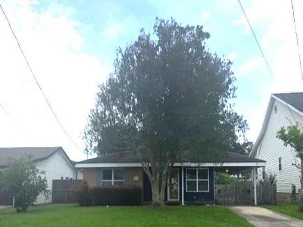 936 OAK Avenue , Harahan, LA 70123