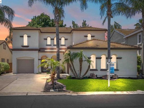 2466 Yosemite Way, Discovery Bay, CA 94505