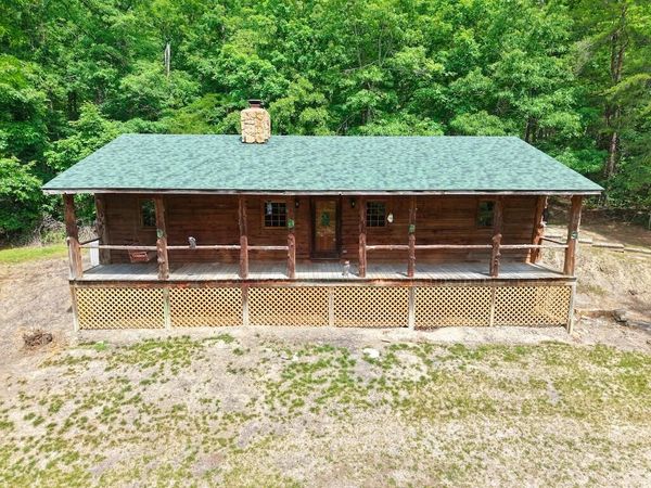 8380 Berrybrook DR , Salem, VA 24153