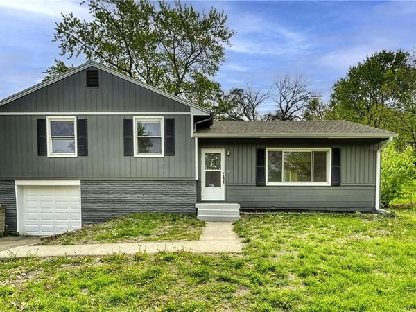 3535 N CHELSEA Avenue, Kansas City, MO 64117