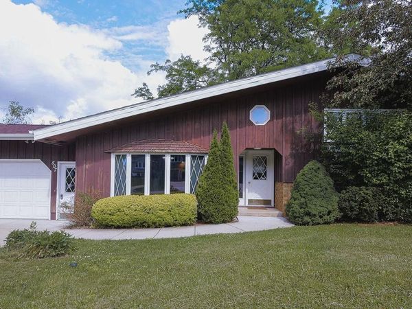 507 Park View Drive, Mount Horeb, WI 53572