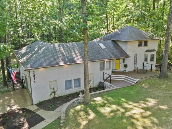 3814 BERLINWOOD CV, Bartlett, TN 38133