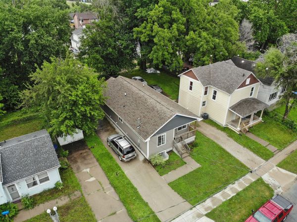 1269 Stewart Street, Des Moines, IA 50316