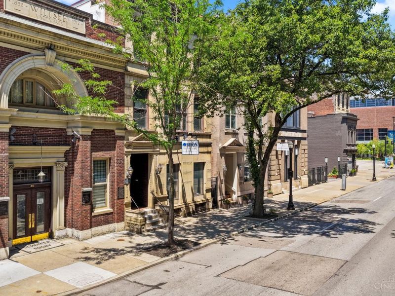 22 W 9th Street, Cincinnati, OH 45202 Photo 1