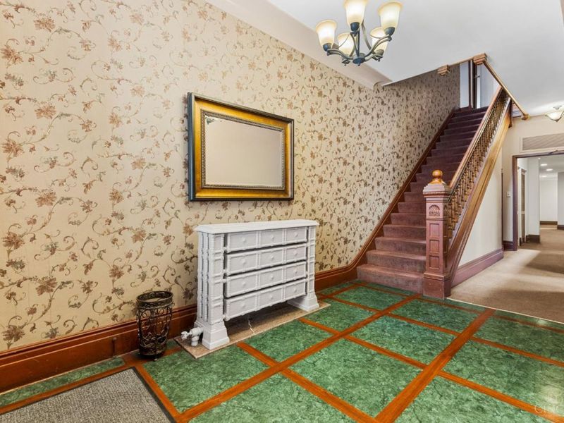 22 W 9th Street, Cincinnati, OH 45202 Photo 3