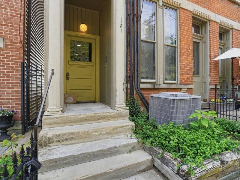 1261 Ida Street, Cincinnati, OH 45202 Photo 3