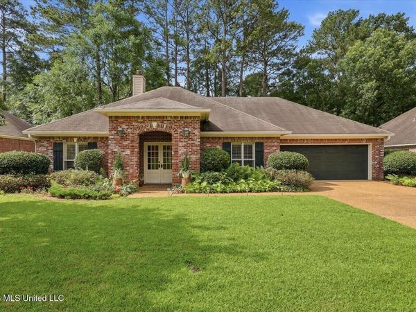 385 Pinewood Lane, Ridgeland, MS 39157