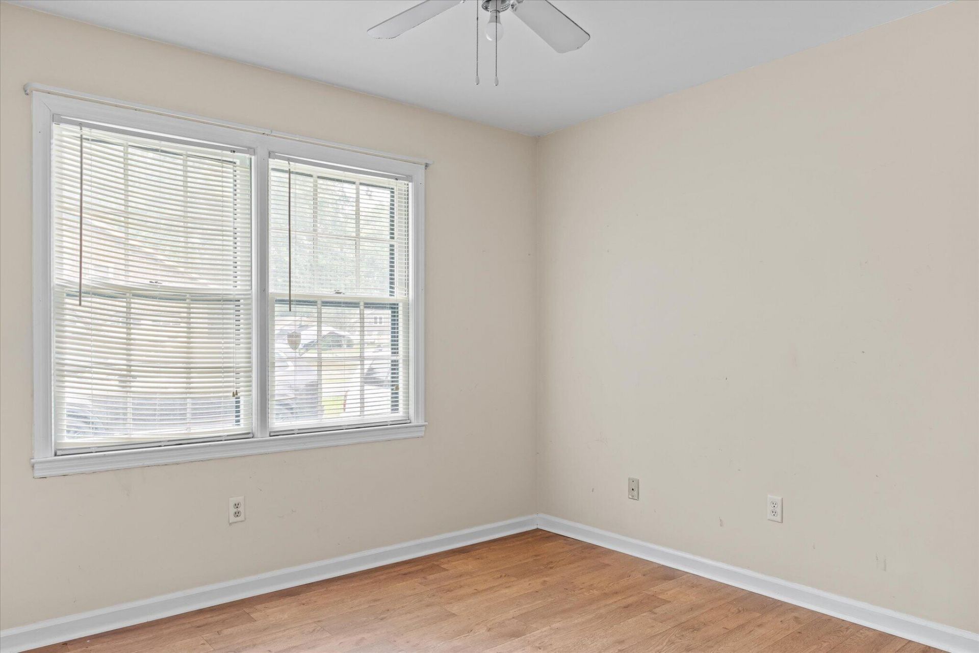 2495 Greenridge Road Photo 13